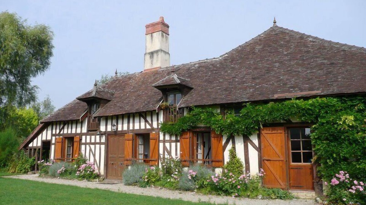Lusigny-sur-Barse House | House
