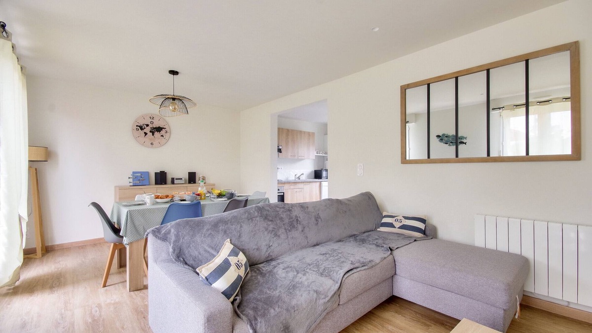 Erquy Ski Chalet | House & garden - 650 m from des Montiers beach