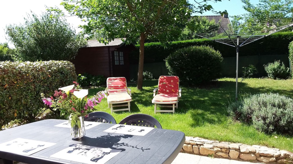 Erdeven House | HOUSE GARDEN CLOS Rated 2 stars Near BEACH WIFI exp SOUTH
