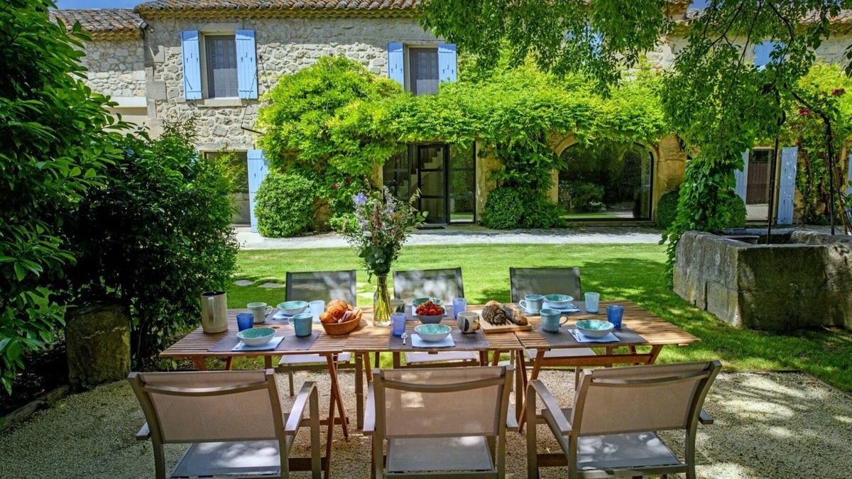 Paradou House | House-Garden view-Ensuite-Family