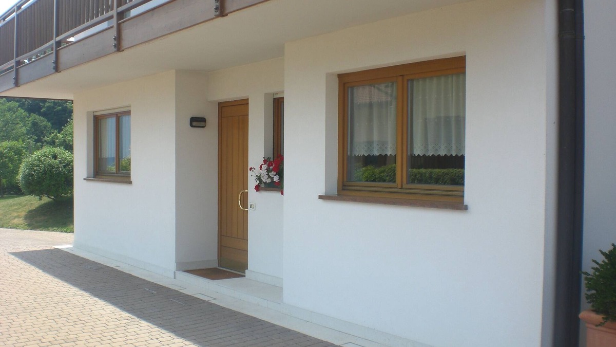 Roncegno Apartment | HOUSE HUELLER APARTMENT IN A QUIET AREA WITH LARGE GARDEN