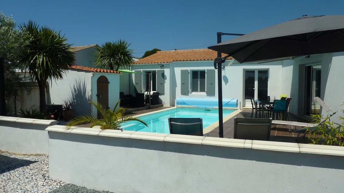 Cheray House | House Ile d'Oléron 6 persons with private heated swimming pool not overlooked