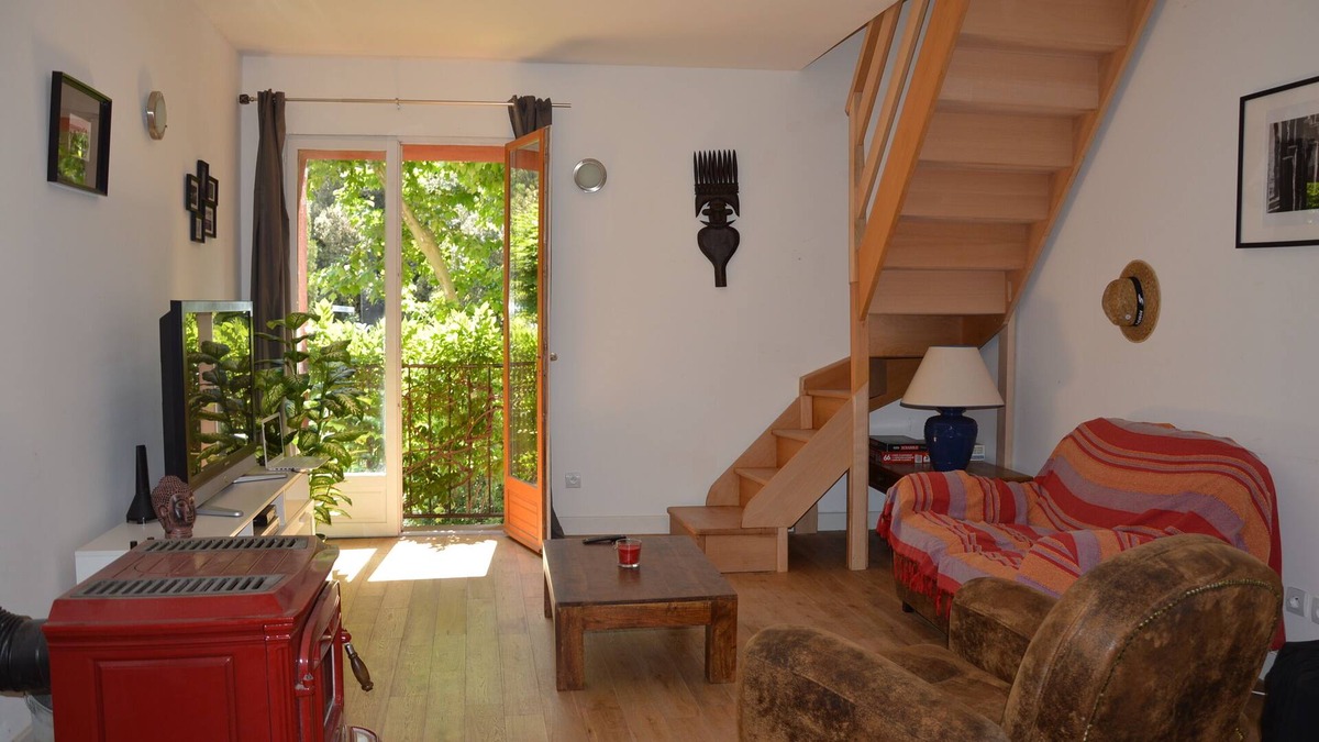 Pezenes-les-Mines House | House in a medieval village