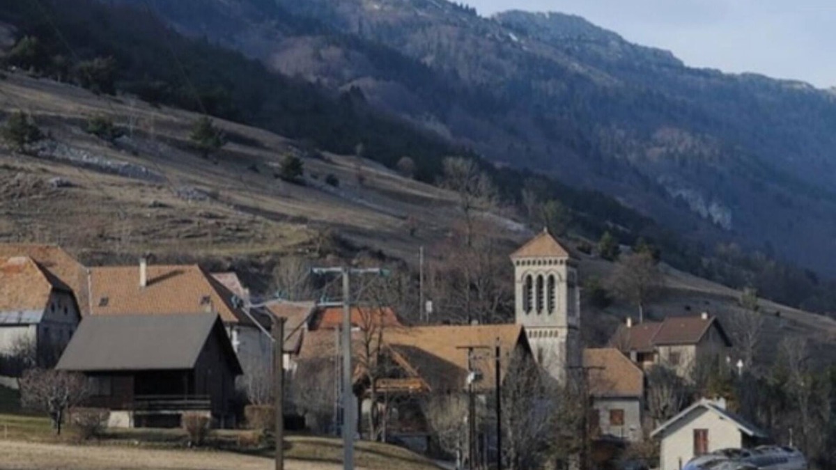 Lus-la-Croix-Haute House | House in a quiet mountain village