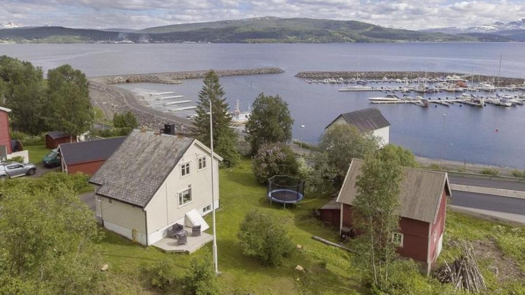 Finnsnes Villa | House in central Finnsnes