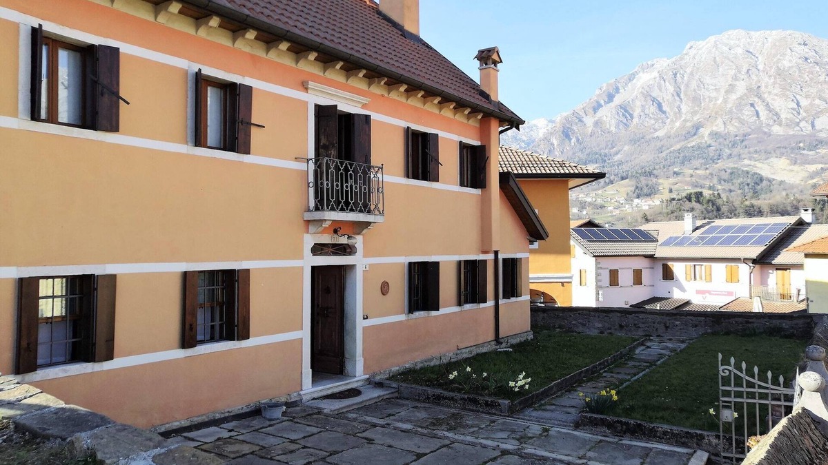 Chies House | House in Chies d'Alpago near Lake Santa Croce