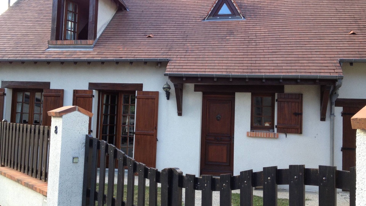 Chouzy-sur-Cisse House | House in chouzy sur cisse with garden and jacuzzi, between Blois and Chaumont