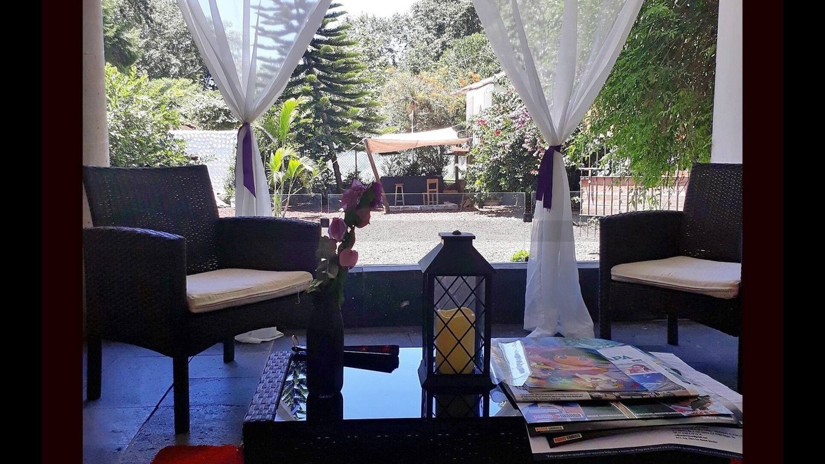 Xalapa Cottage | House in Fog Forest