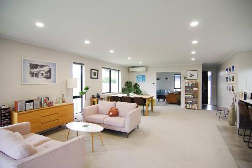 Hamilton Villa | House in Hamilton
