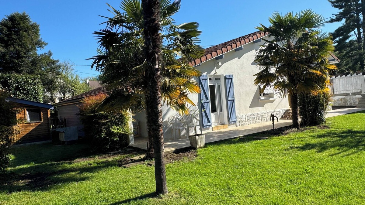 Lourdes - Tarbes House | House in Lourdes, with garden, at the foot of the Pyrenees