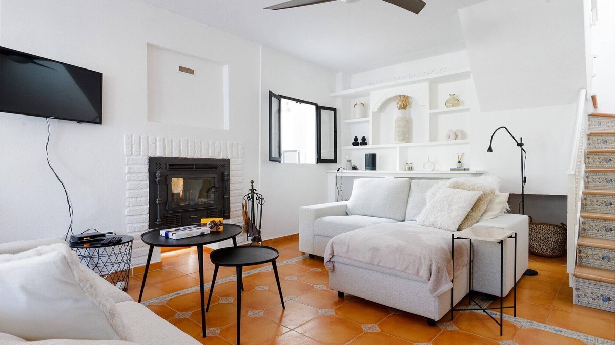 Urbanizacion Costabella House | House in Marbella near the Beach