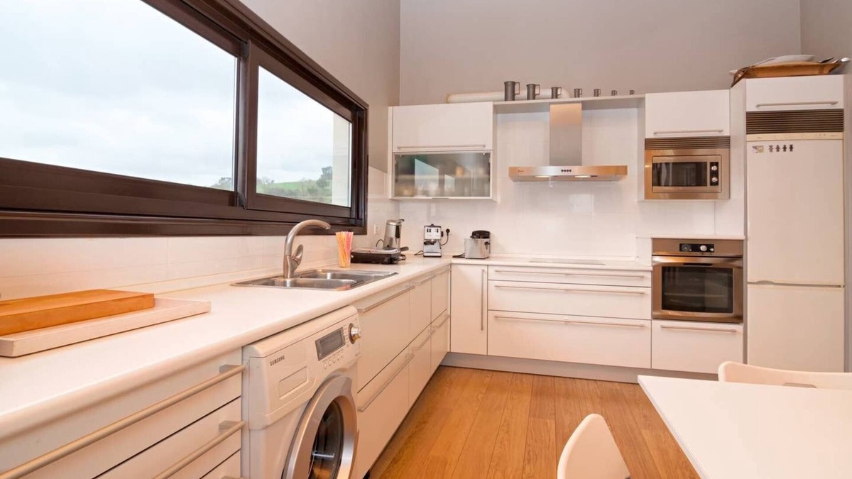 Meruelo House | House in Meruelo for 10 private pool 5 min from the beaches of Noja and Langre