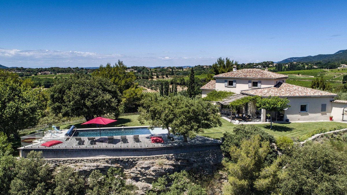Merindol-les-Oliviers House | House in Provence with swimming pool, exceptional 360 ° view