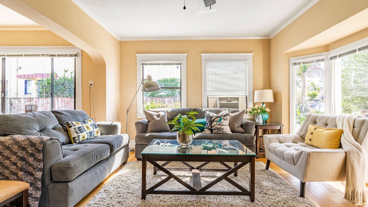 Belmont Heights House | House in Prime Belmont Heights Near Beach w/Gym and Garage