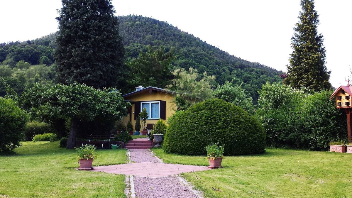 Weilbach House | House in the countryside