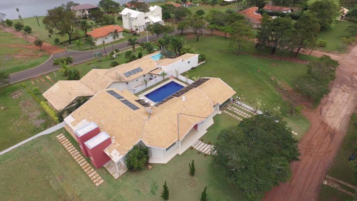 Paranapanema Cottage | House in the Dam (200m from the border), swimming pool, 4 suites of comfort in nature