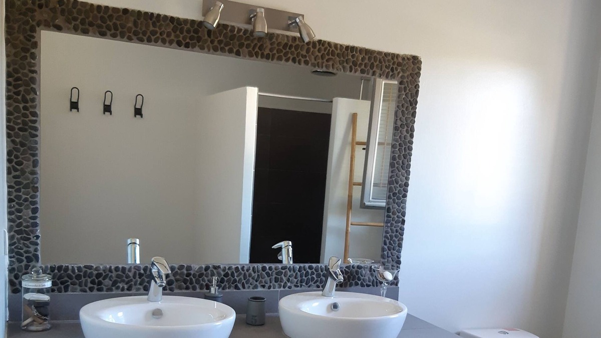 Ansouis House | HOUSE IN THE HEART OF A CLASSY LUBERON VILLAGE WITH PRIVATE HEATED POOL