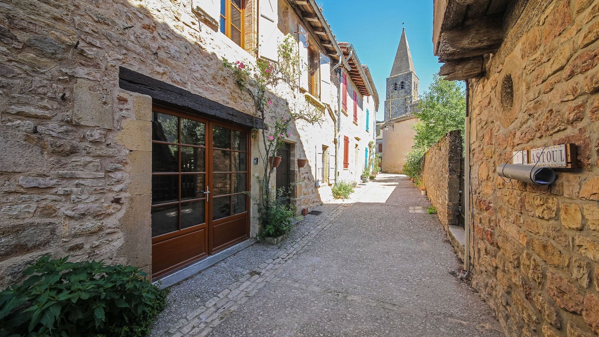 Puycelci House | HOUSE IN THE HEART OF THE VILLAGE - QUIET -TERRACE
