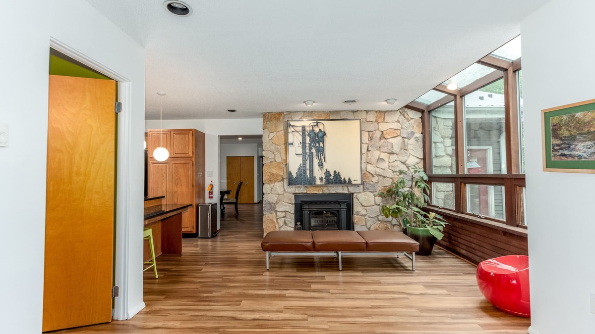 State College House | House in the Trees - 2 miles from Beaver Stadium