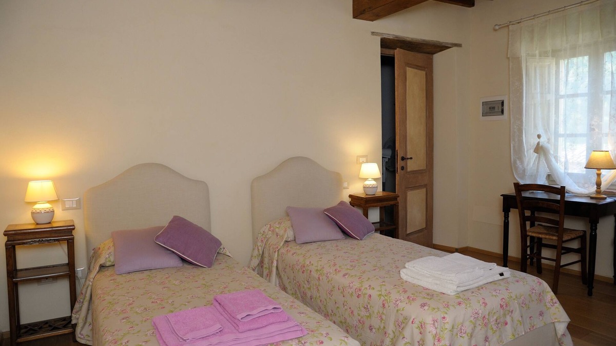 Sant'Andrea di Compito House | House in the village near Lucca