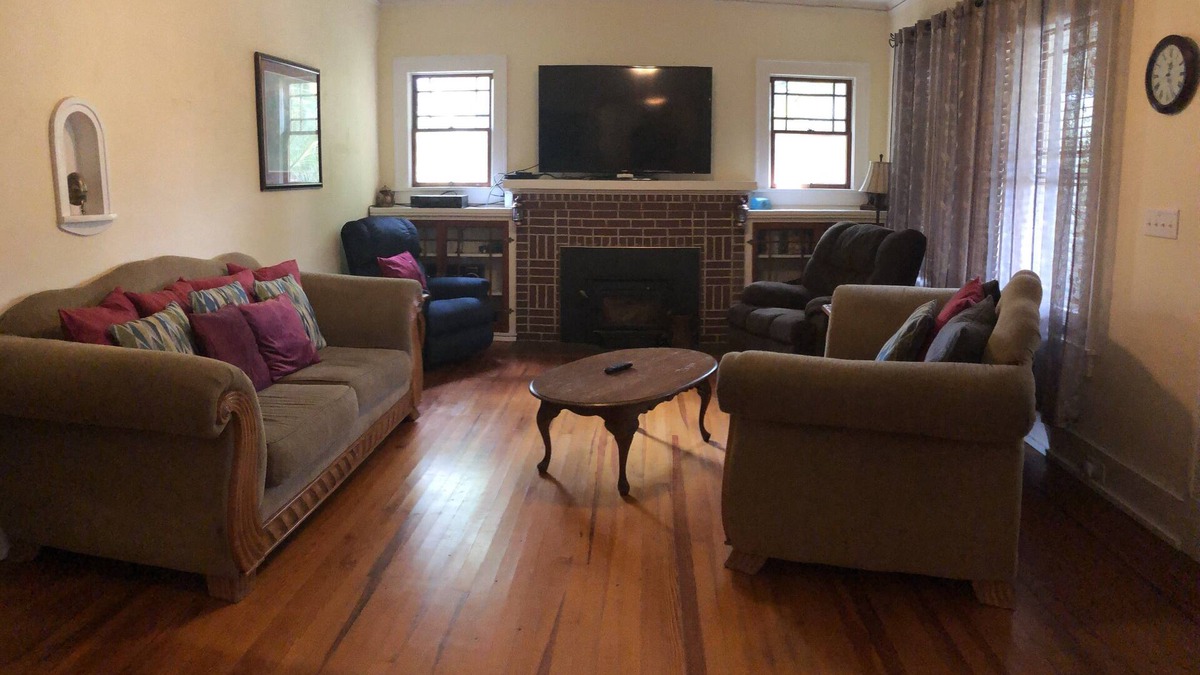Chipley House | House in town, secluded backyard
