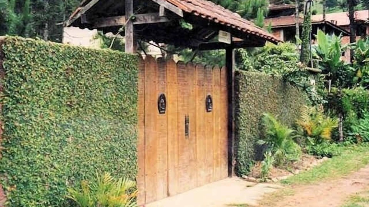 Visconde de Maua House | House in Visconde de Mauá overlooking the river
