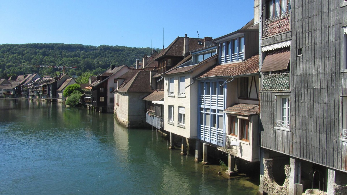 Geneuille House | House in wooded surroundings 15min from Besancon