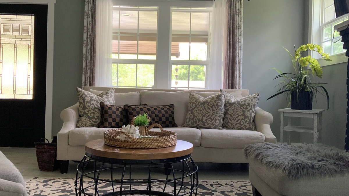 Franklin House | House is located in the Beautiful Mountains of Western North Carolina.