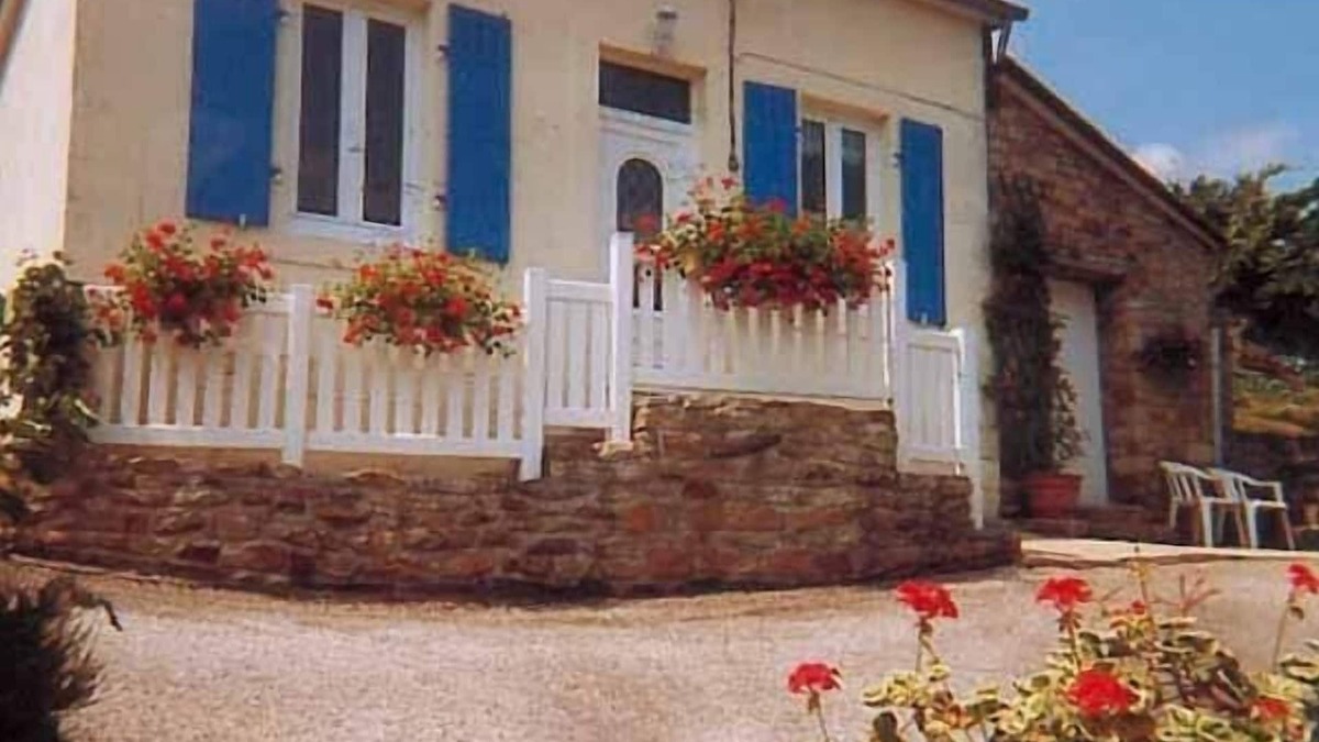 Chateaulin House | House labeled 'Clévacances' with free wifi