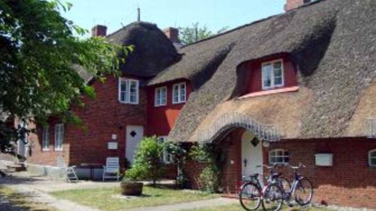 Wrixum House | House Marsh Chick, Wrixum