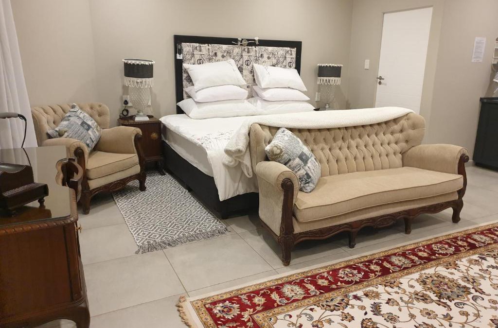 Moreleta Park House | House Mulberry Guesthouse