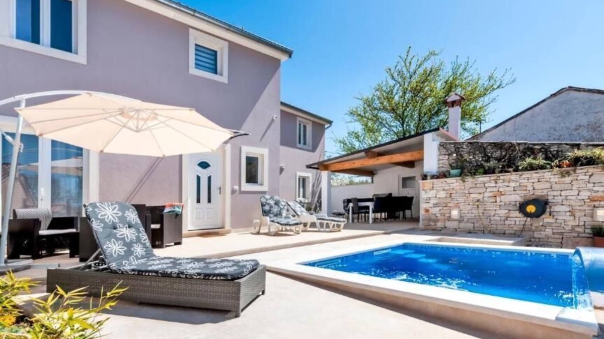 Debeljuhi House | House Nina (97125-K1) - Zminj