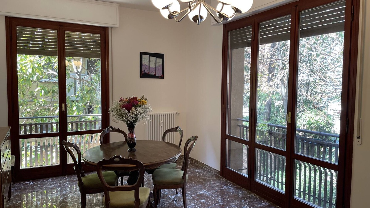 San Donato-San Vitale Apartment | House Of Anna