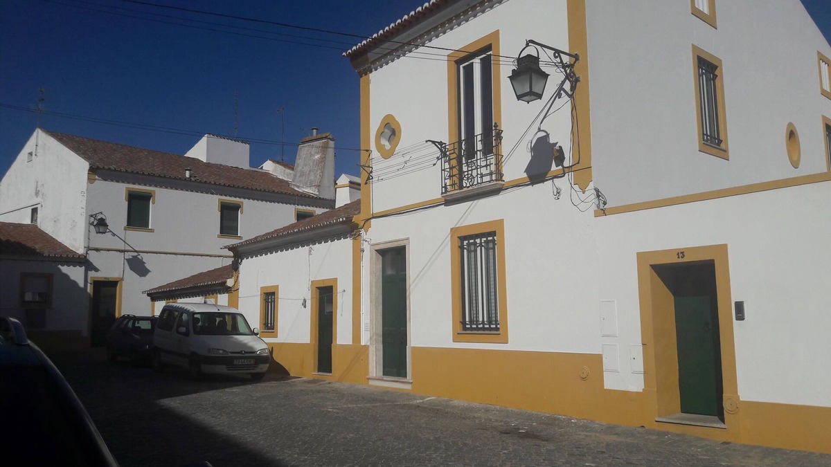 Evora House | House of Beco do Beiçudo