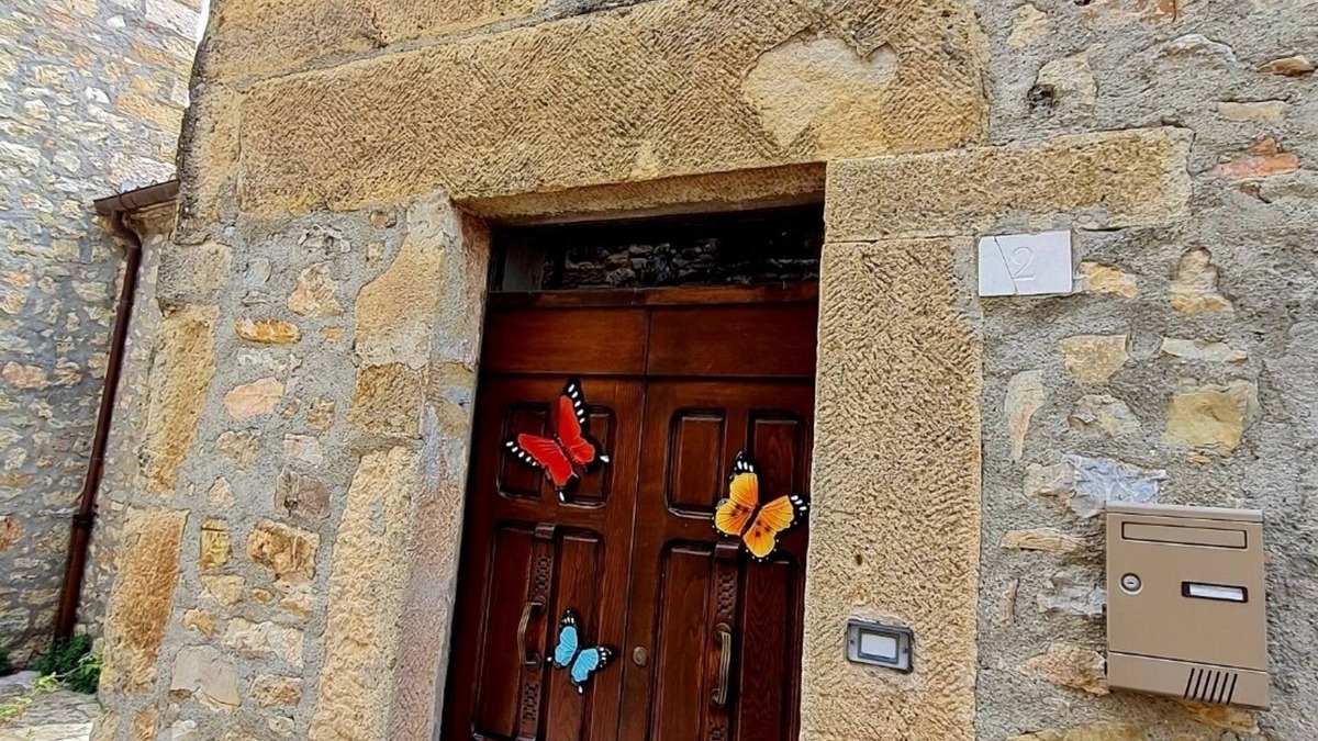 Manciano House | House of Butterflies, a delightful home in the ancient village of Poggio Capanne