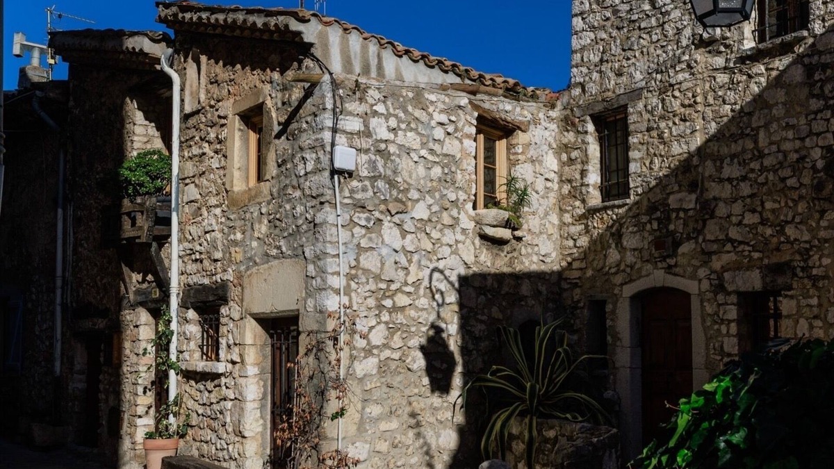 Tourrettes-sur-Loup House | House of character in the heart of a medieval village, Tourrettes sur Loup