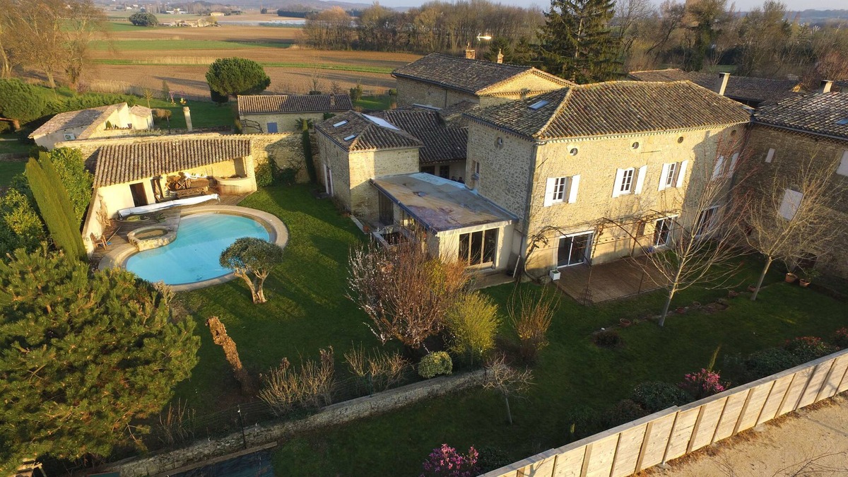 Ambonil House | House of character in small village drômois