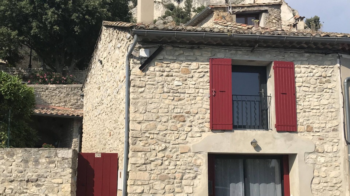 Seguret House | House of character in the village of Seguret