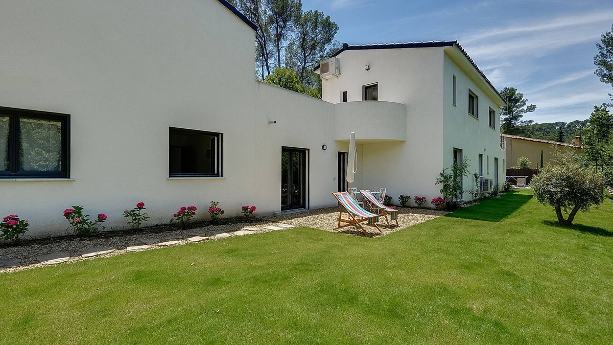 Aix-en-Provence House | House of Prignon in the area of Sainte-Victoire