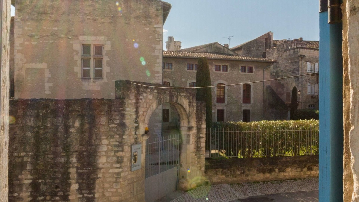St.-Remy-de-Provence House | House of 70 m², air-conditioned with parking in the historic center of Saint Rémy