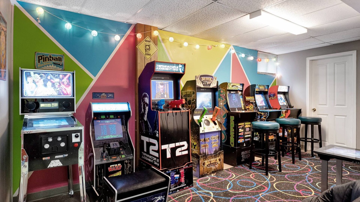 Bloomington House | House of Games - Play, Relax, Unwind!