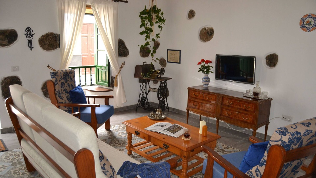 La Guancha House | House of S. XX newly renovated. Ideal for hiking. Quiet zone.