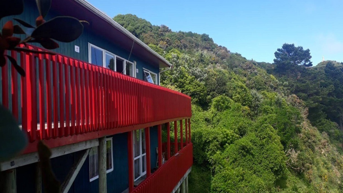 Wellington House | House of Tawatawa