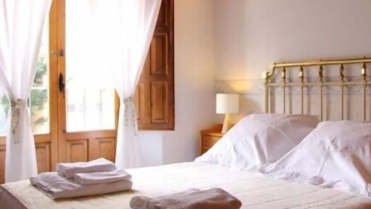 Soria Cottage | House of the Soria River for 7/8 people. Rustic House of the River in Soria Capital.