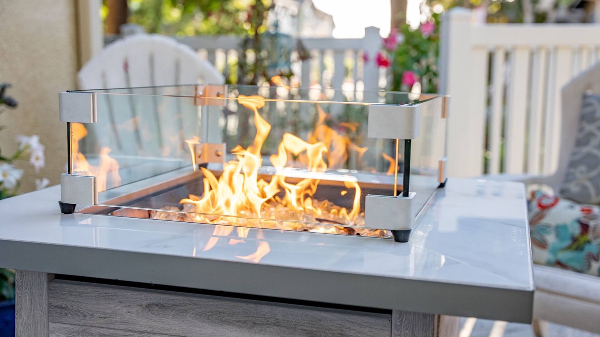 Oxnard House | House of Verrett Beach Villa-Ventura, Sleeps 6 & four-minutes from beach