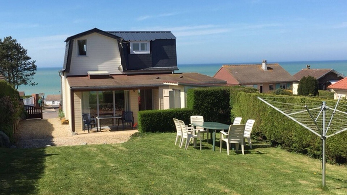 Quiberville House | House on fenced plot, sea view, pets allowed