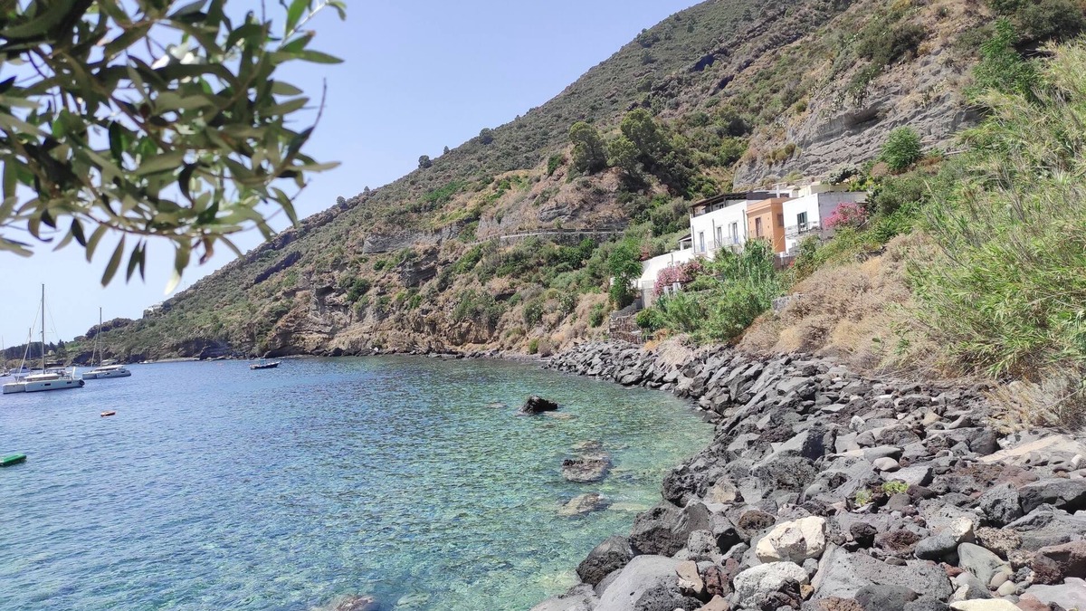 Santa Marina Salina House | House on the sea in the Aeolian Islands, with terrace and solarium