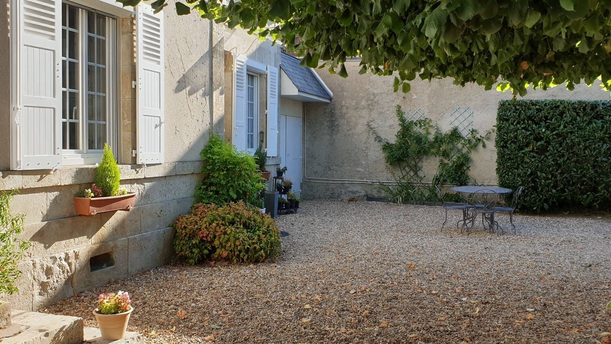 Bou House | House on the banks of the Loire