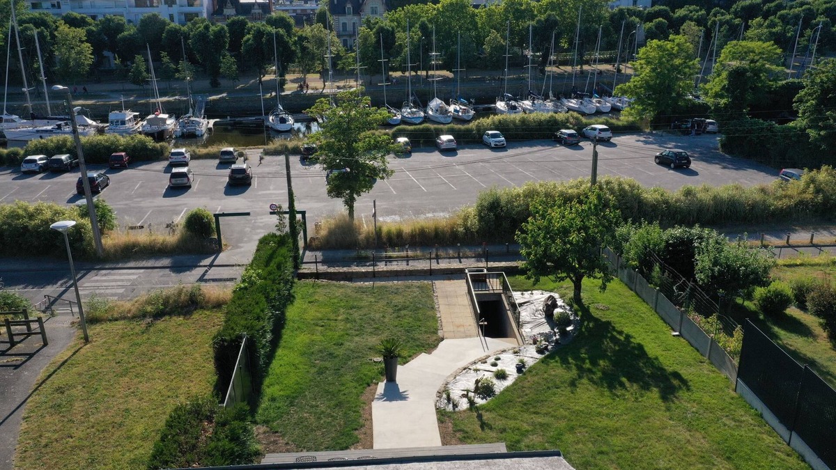 Vannes House | House overlooking the port
