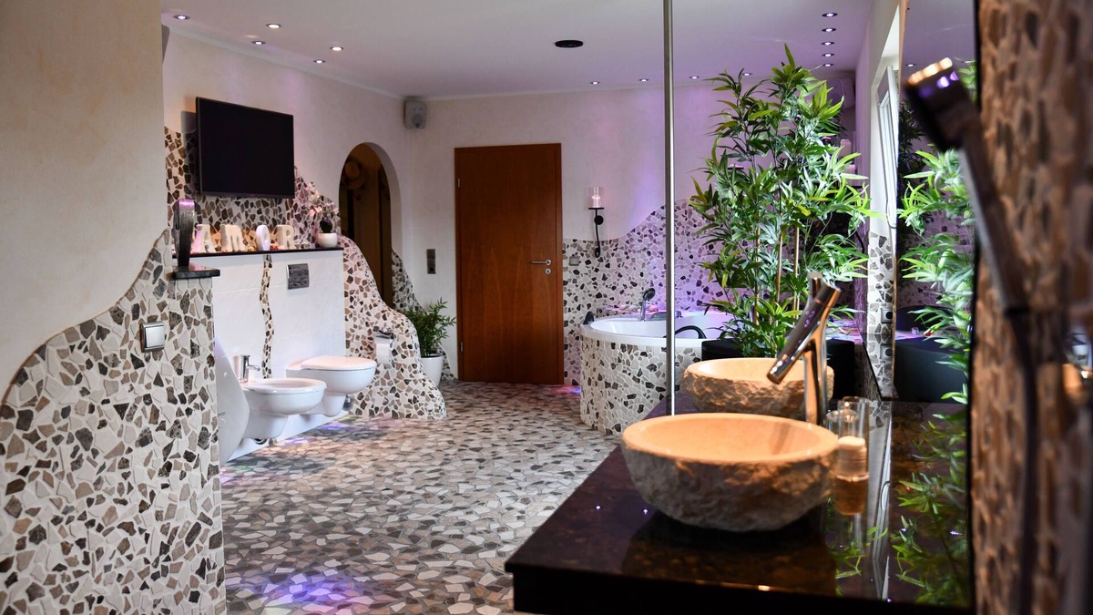 Meckenheim House | House Respirada NRW Wellness area, whirlpool, gym, sauna